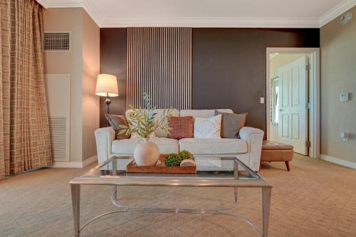 a living room with a couch and a table at LUXURIOUS 1 BD/2BTH Premium Suite MGM Signature w/balcony in Las Vegas