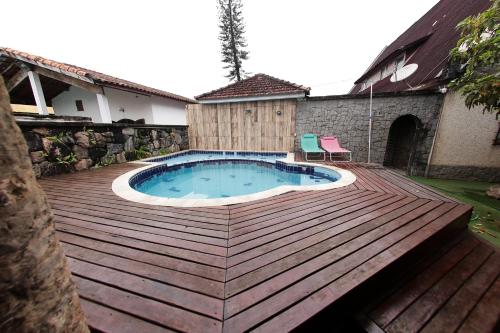 Der Swimmingpool an oder in der Nähe von Castelinho Solemar - Hot Spa - Studios e Suítes Premiums para Locação - Auto check-in - Monitoramento remoto