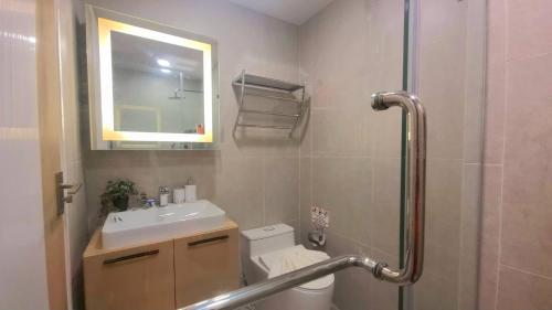 Koupelna v ubytování A505-penthouse Forest View 2br2bathao Nang Beach