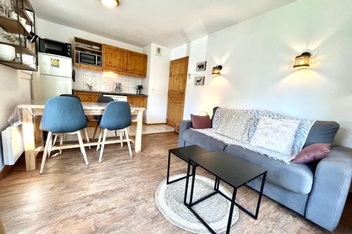 LUMINEUX 43 m avec 2 BALCONS près des Pistes