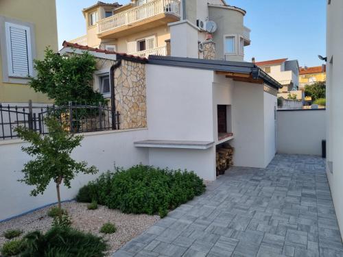 Villa Marena Vodice, Novo grijanje bazena!
