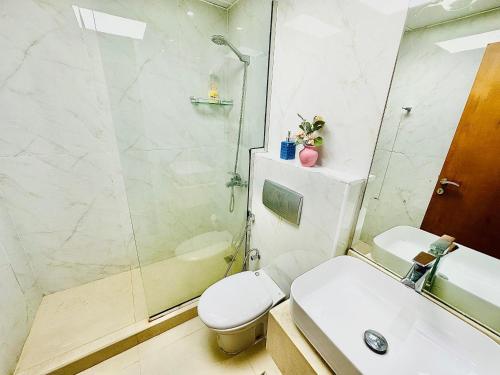 Koupelna v ubytování Diamond Crown - Studio Holiday Apartment in Dubai Marina