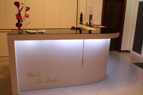 a counter with lights on it in a room at Casa de Vale Benfeito - Turismo Rural in Macedo de Cavaleiros