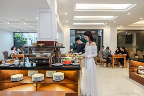 Επισκέπτες που μένουν στο TTR Moonstone Apart Hotel
