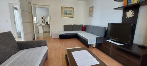 Apartman ll s pogledom- odmor za dušu i tjelo između Splita i Trogira-Dalmacija