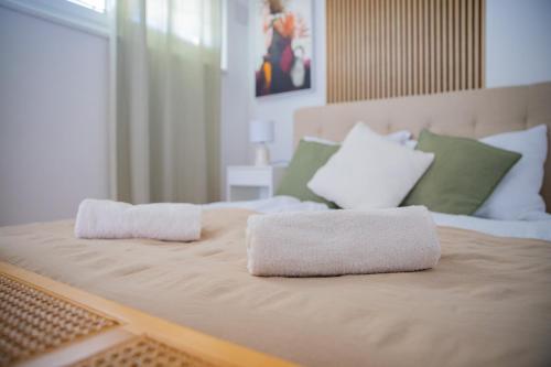 Krevet ili kreveti u jedinici u okviru objekta Stylish Apartments - 3 min to U1 Kagraner Platz