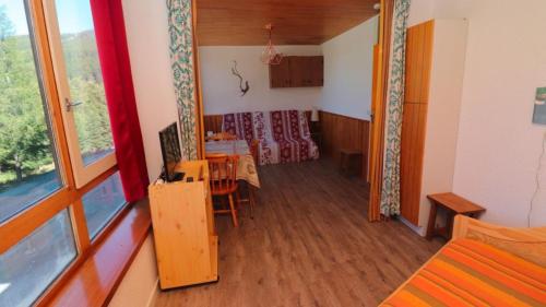 Postel nebo postele na pokoji v ubytování Exceptionnel - En bordure de pistes et skis aux pieds - PELVOUX II - VARS