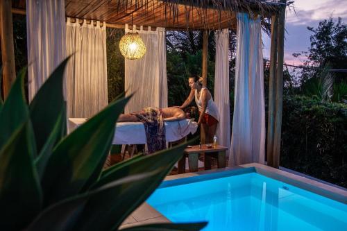 Swimmingpoolen hos eller tæt på Villa Villagio di Mare