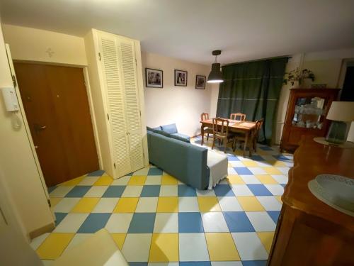 Χώρος καθιστικού στο Apartament Dyrektorski