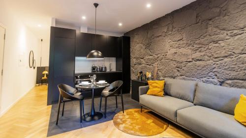 Luxury Oasis in Bonfim by LovelyStay