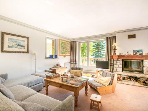 Appartement de standing avec cheminée et parking en haut des pistes - FR-1-694-247