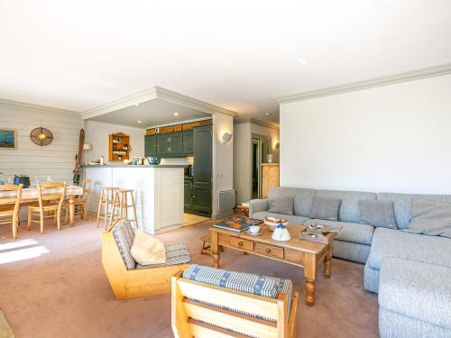 Appartement de standing avec cheminée et parking en haut des pistes