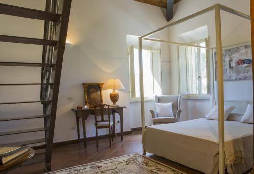A bed or beds in a room at Villa San Marco - Homelike Villas