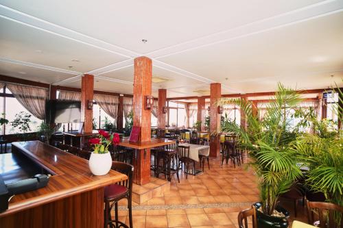 Restaurace v ubytování Hôtel Texuda