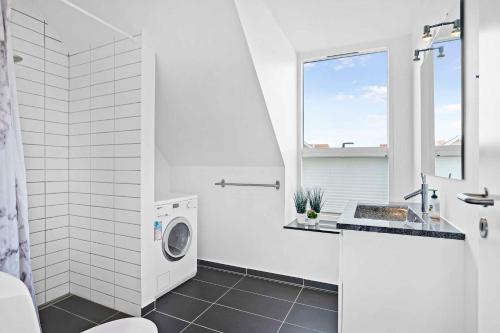Koupelna v ubytování Lovely Holiday Home In Central Skagen