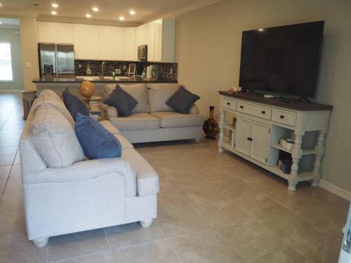 Luxurious Farm Style House photo 29