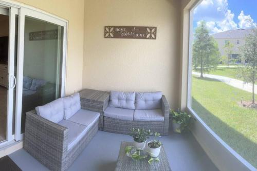 Luxurious Farm Style House photo 38