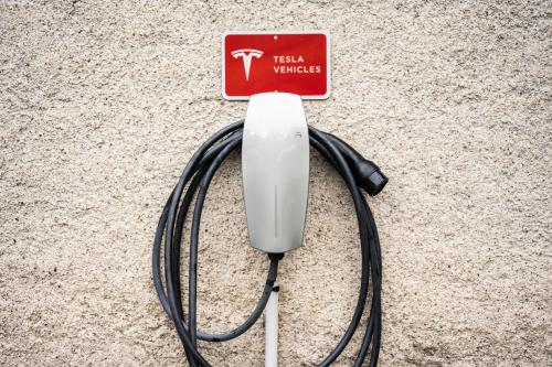 a video game controller is hooked up to a charger at The Originals City, Hôtel Rive Droite, Albi "Quartier Madeleine" in Albi