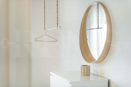 Modern apartment next to the Cervantes Theatre by REMS photo 18
