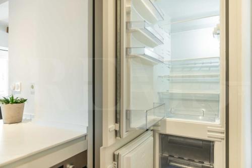 Modern apartment next to the Cervantes Theatre by REMS photo 26