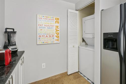 Dapur atau dapur kecil di TH in No VA, 40 Mins to DC, Pets OK, Fast WiFi