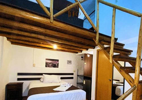 a bedroom with two beds in a room at La casa de theo in Arequipa