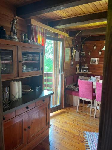 Una cocina o cocineta en Neuwirth Hütte
