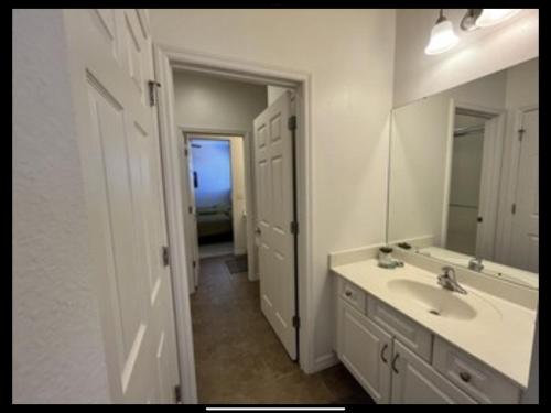 5 Bedroom House in a Golf resort community near Disney Parks & Universal Studios photo 18