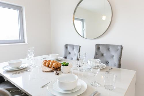 Luxury Cardiff City Centre Apartments photo 19