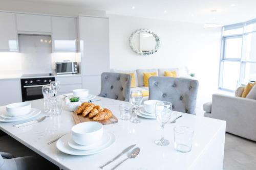 Luxury Cardiff City Centre Apartments photo 18