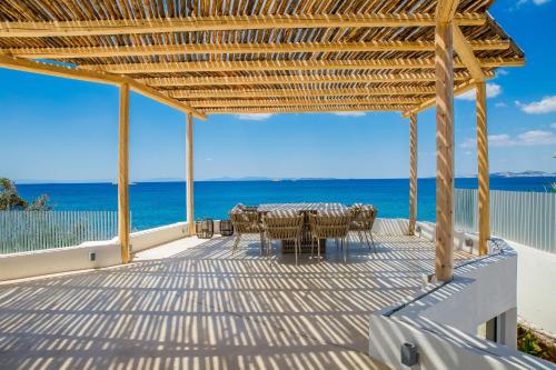 Gallery image of Seafront Athens Riviera Lagonisi Villa in Lagonissi