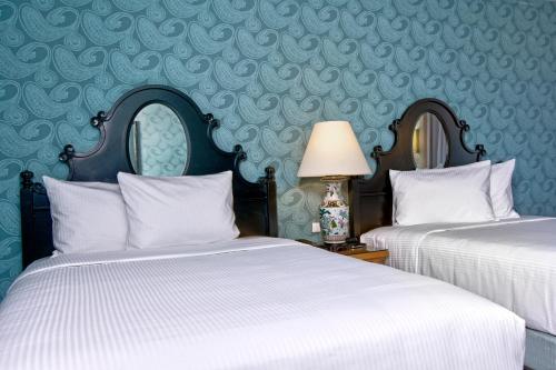 Hotel Fiona Image