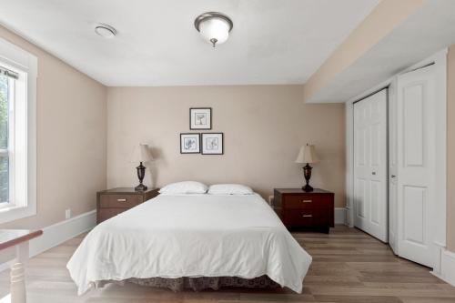 Executive pet friendly lower suite with ocean view – Photos 2