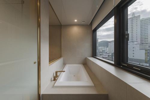 Imagen de la galería de Arban Hotel, en Busan