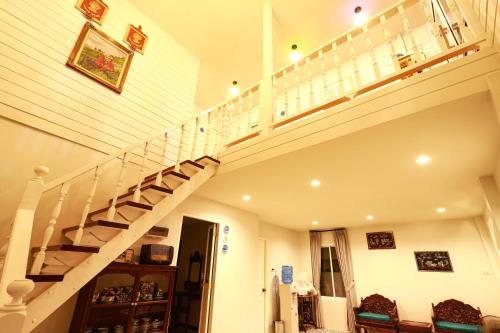 Un lugar para sentarse en Chertel Poshtel