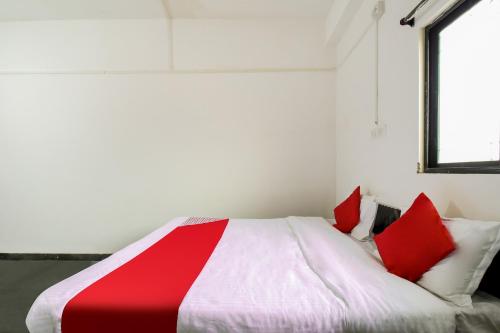 Gambar di galeri bagi Hotel O Sip & Bite Restaurant N Lodging di Mansar