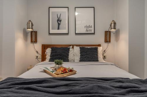 Cama o camas de una habitación en XXXtuGuest Alhondiga II Apartment