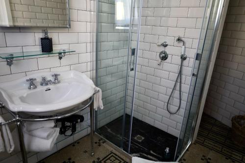 Top Central Suite photo 3