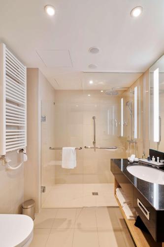 Radisson Blu Hotel & Residencesにあるバスルーム