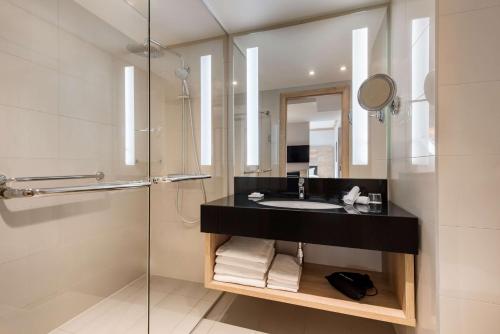 Radisson Blu Hotel & Residencesにあるバスルーム