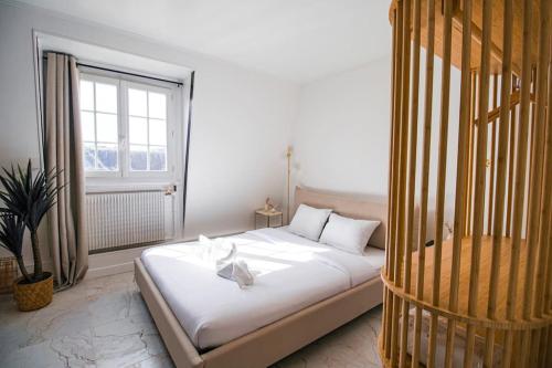 Typical Parisian Studio in Le Marais