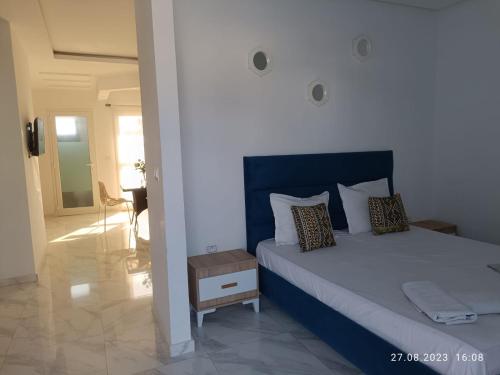 Letto o letti in una camera di LEO Haute standing appartment S1 center ville Monastir