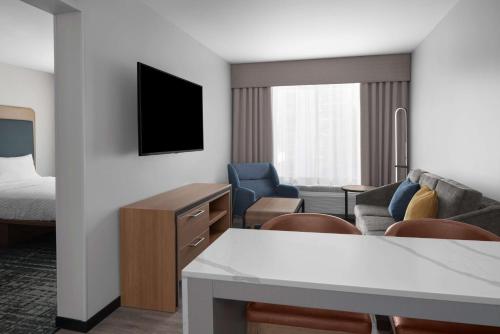 Homewood Suites By Hilton Charlotte Uptown First Ward Image