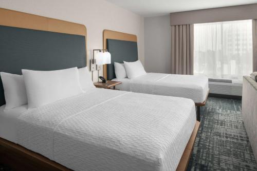 Homewood Suites By Hilton Charlotte Uptown First Ward Image
