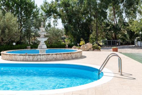 Agrigento pool and garden – Photos 5