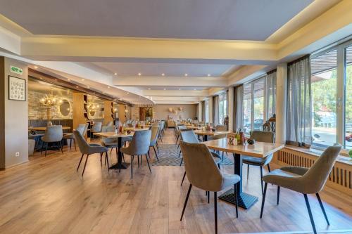 Posezení v ubytování Grand Hotel Murgavets