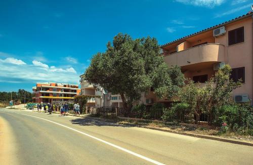 Schöne Ferienwohnung nur 100 Meter bis zum Strand in Medulin mit Klima, WLAN, Balkon