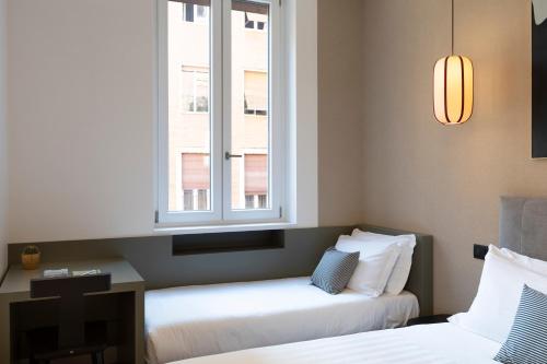 ROMAC Trinity with steam bath