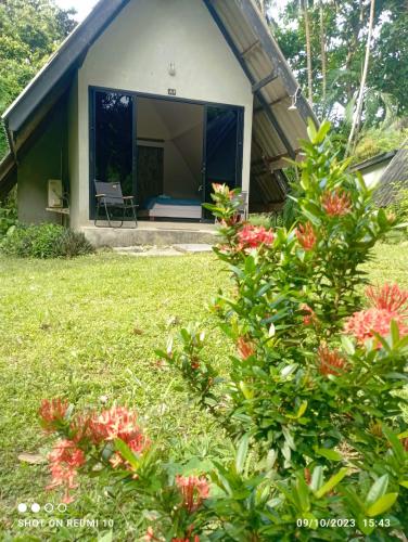 Κήπος έξω από το Cashewnut Tree Resort