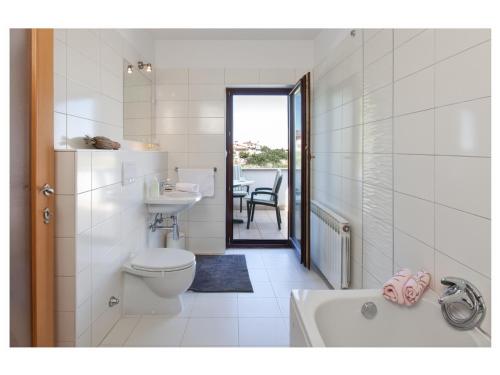 Salle de bains dans l'établissement Apartments Moderno 2